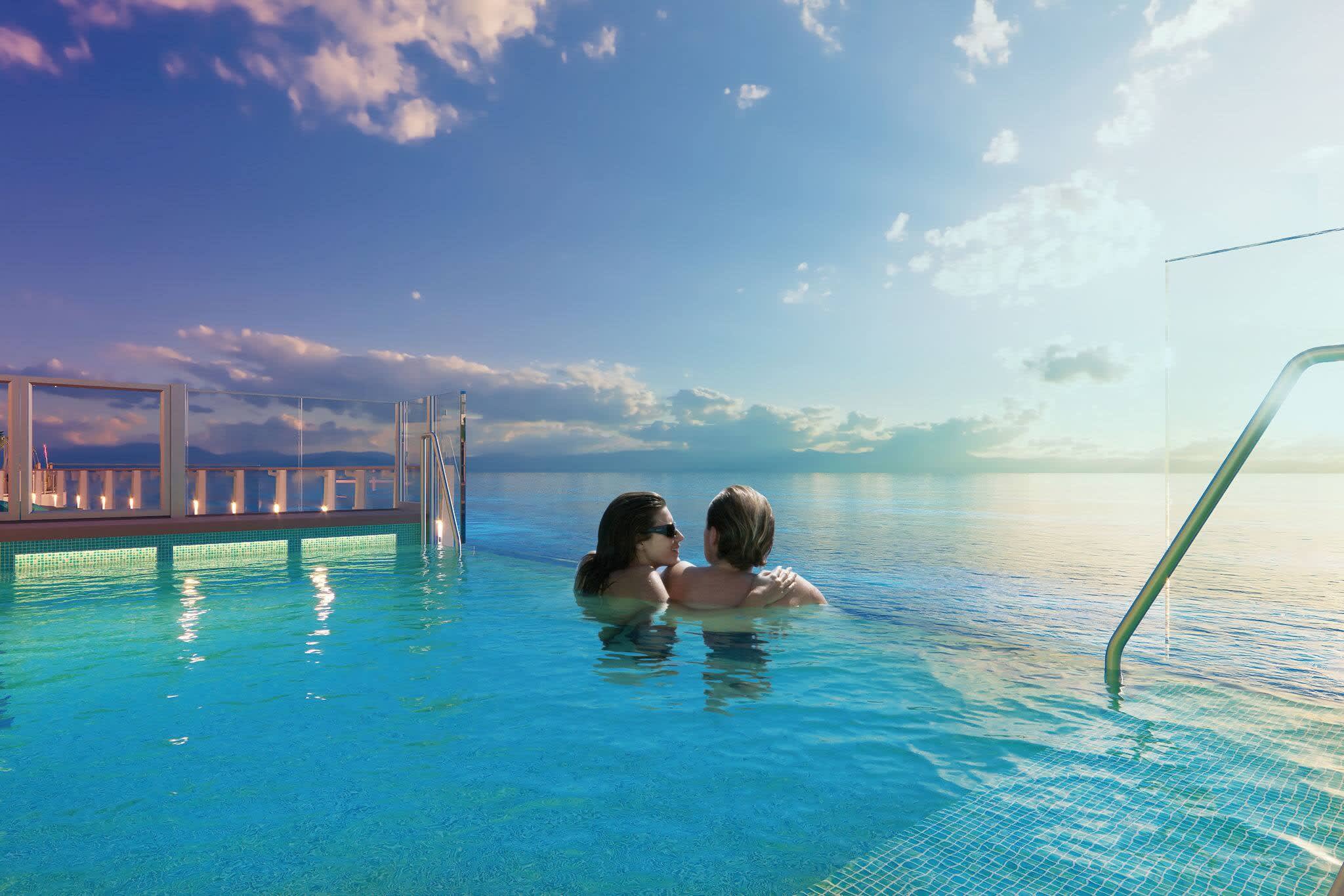 Infinity Beach & Ocean Boulevard on Norwegian Prima