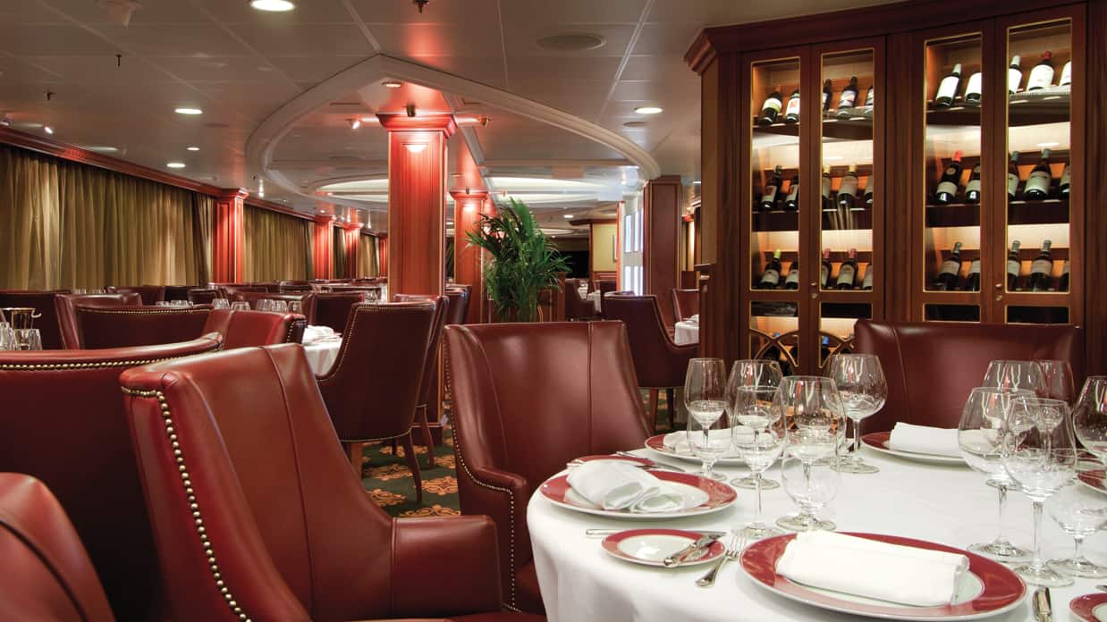 Polo Grill & Privée on Oceania Riviera