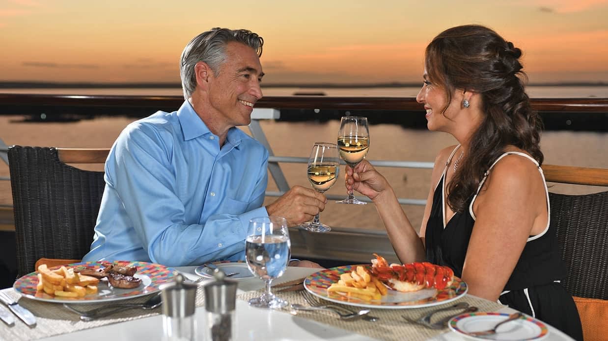 Terrace Café on Oceania Insignia