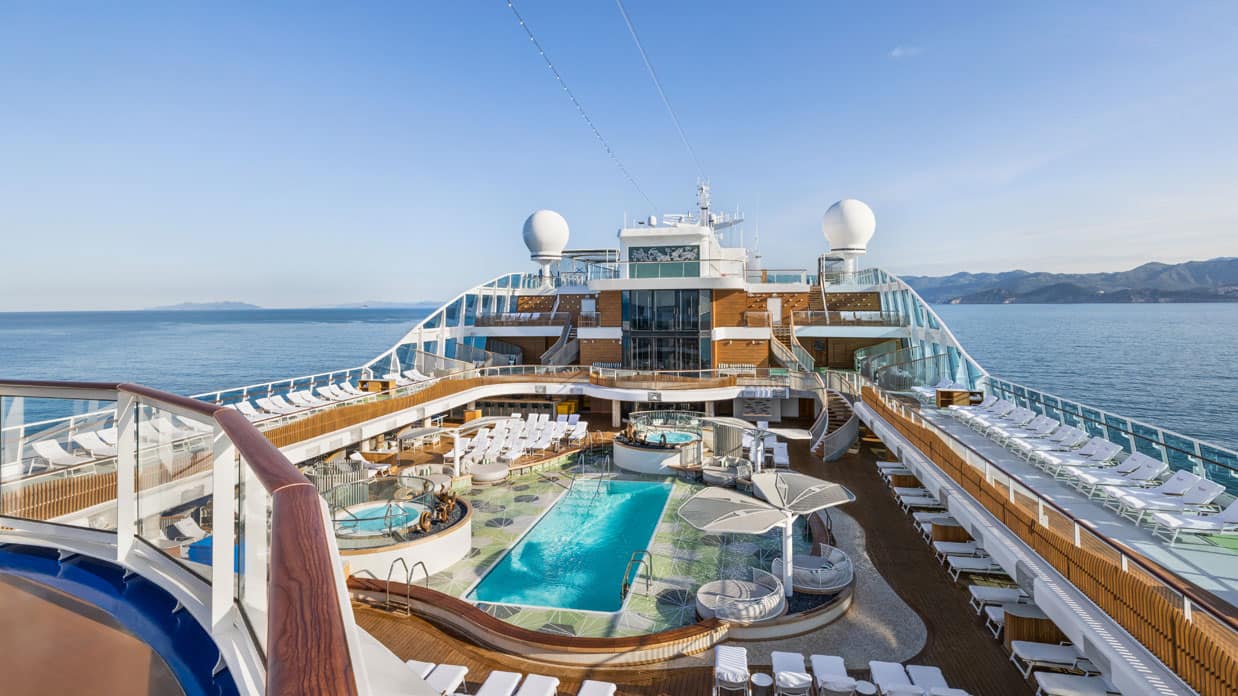 Pool Deck & Top-Deck Sports on Oceania Vista