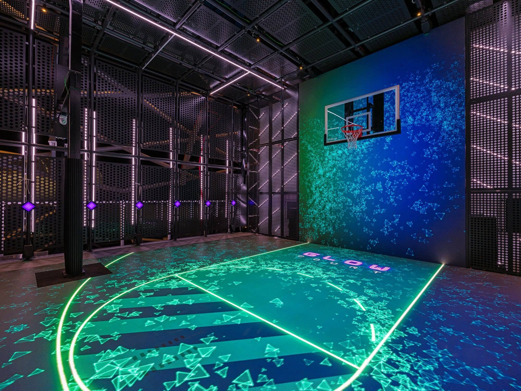 Glow Court & Top-Deck Games on Norwegian Luna