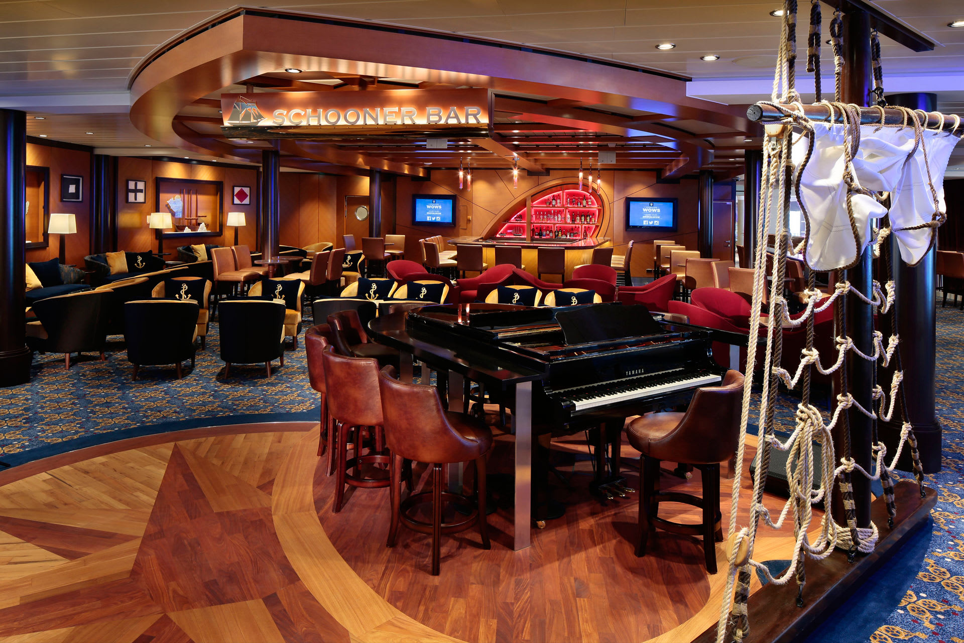 Royal Caribbean Schooner Bar Piano Lounge Royal Esplanade & Nightlife on Anthem of the Seas