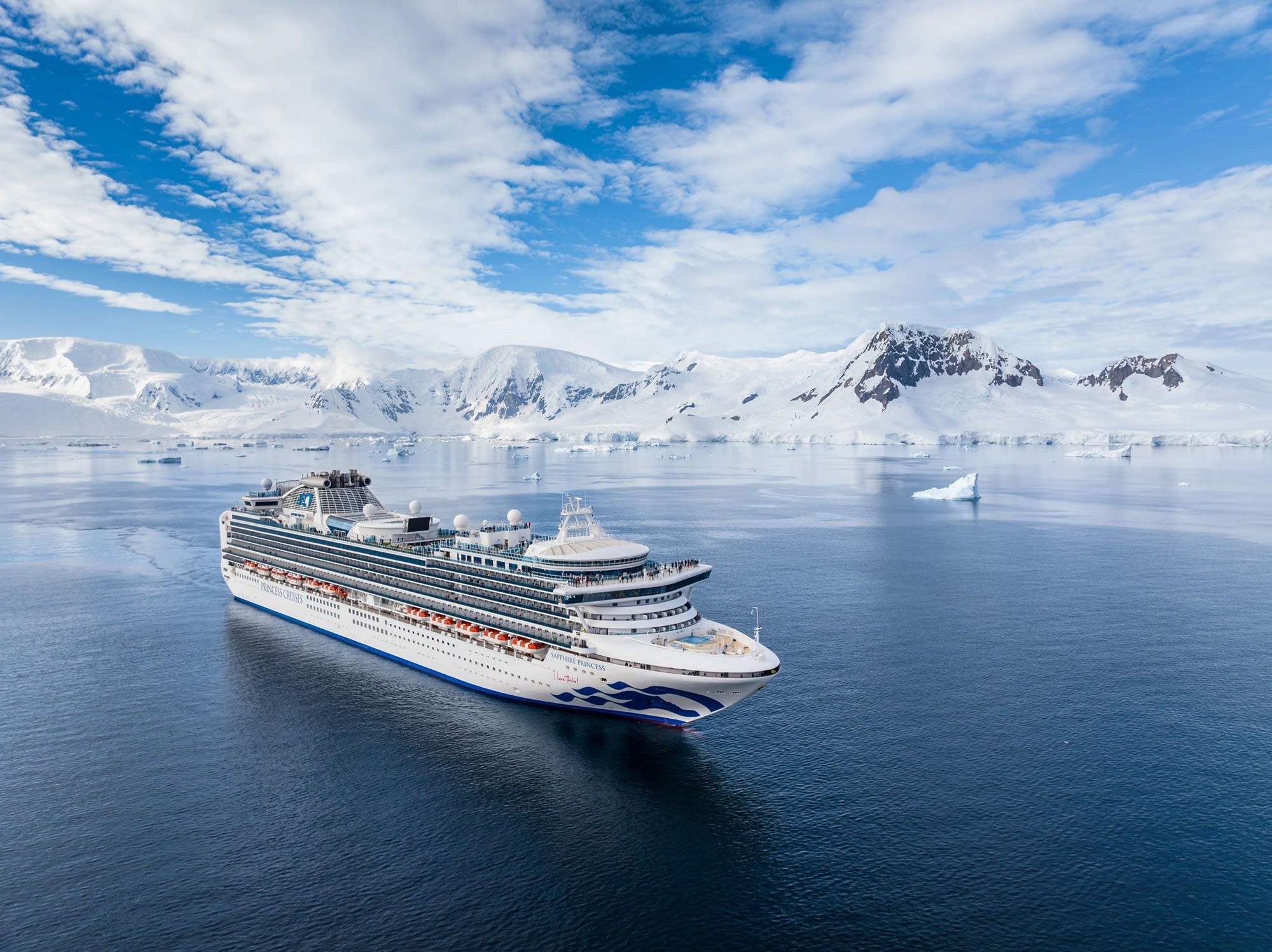 Sapphire Princess cruise ship