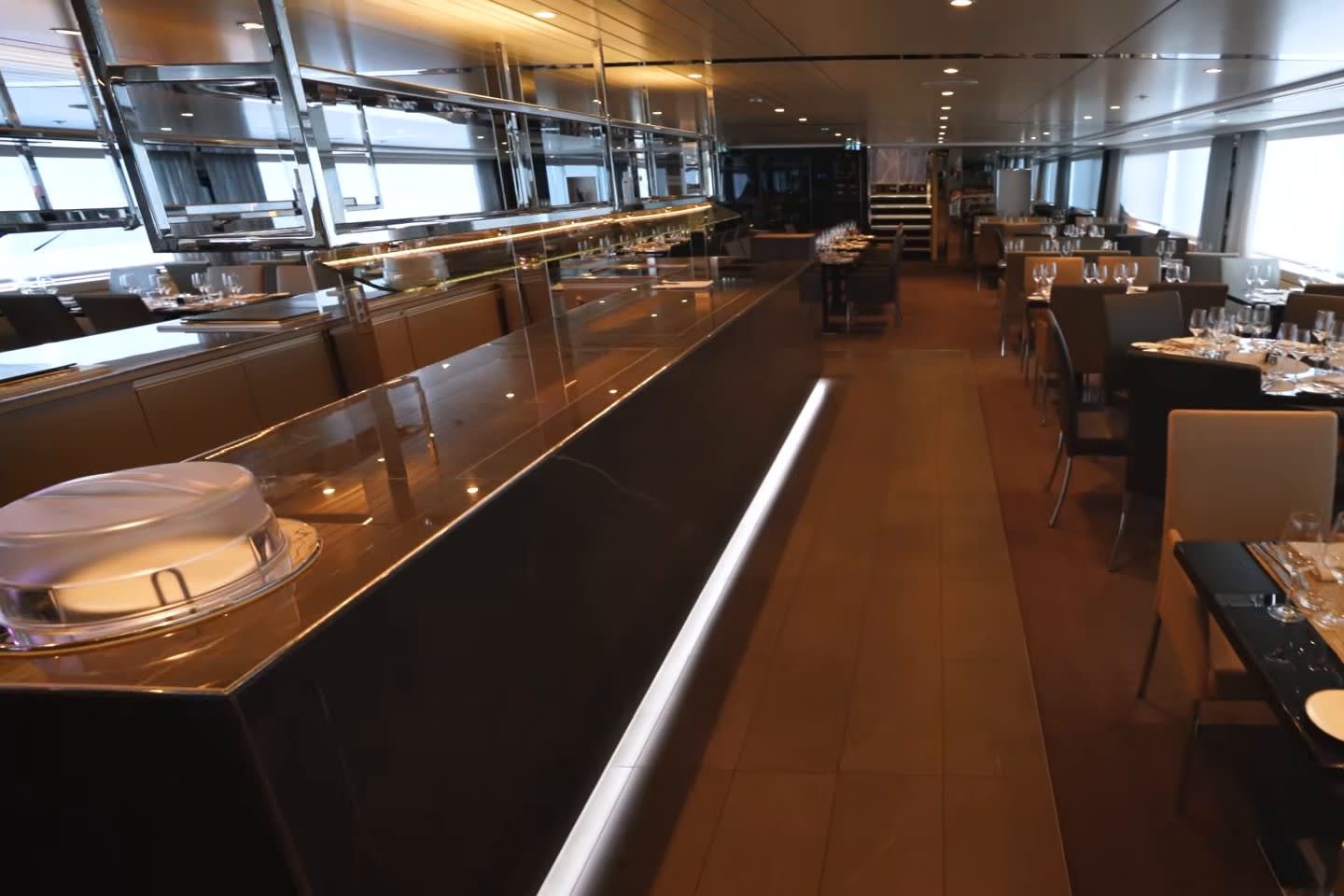 Crystal Dining on Scenic Opal