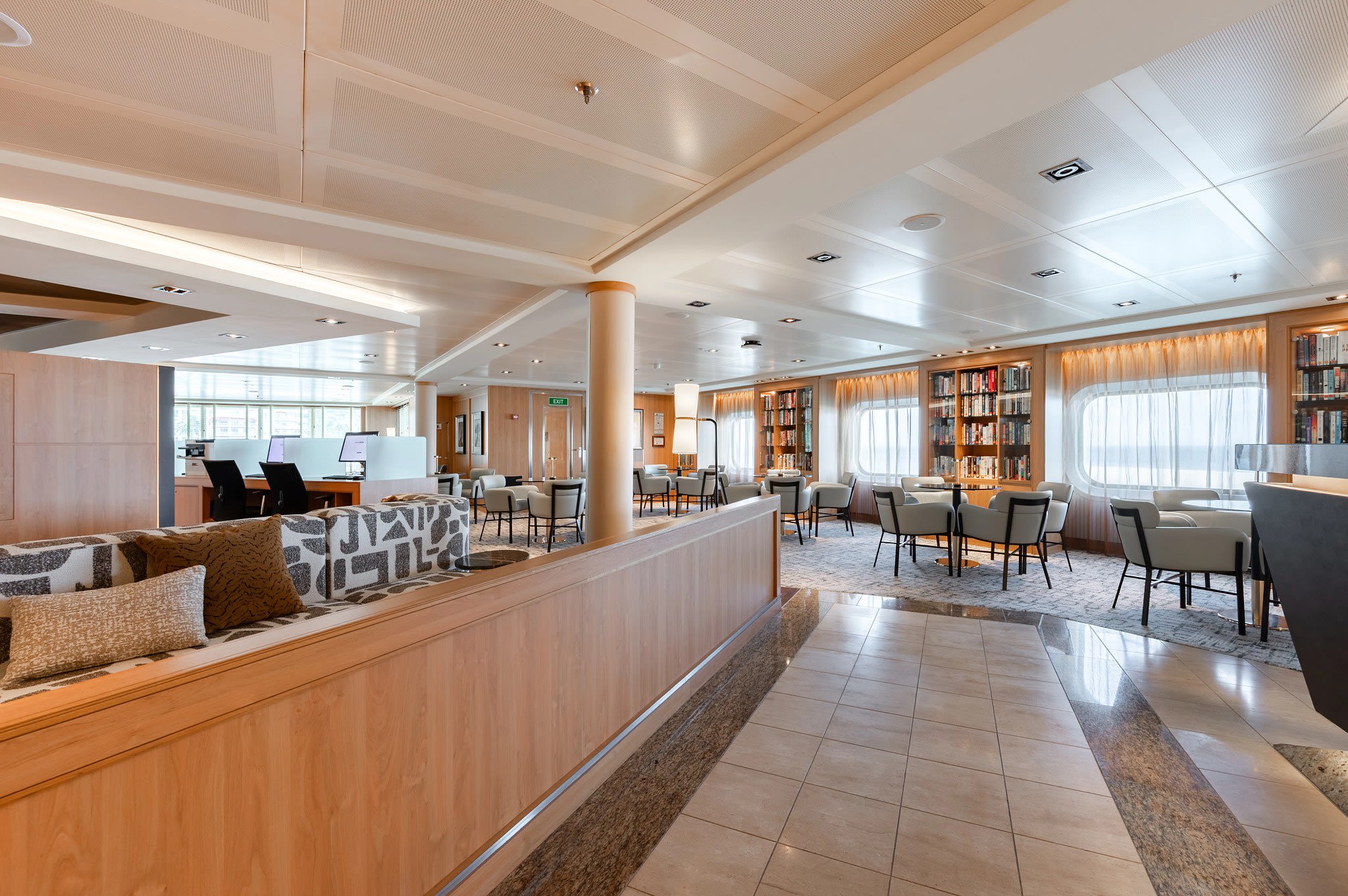 Seabourn Square on Seabourn Quest
