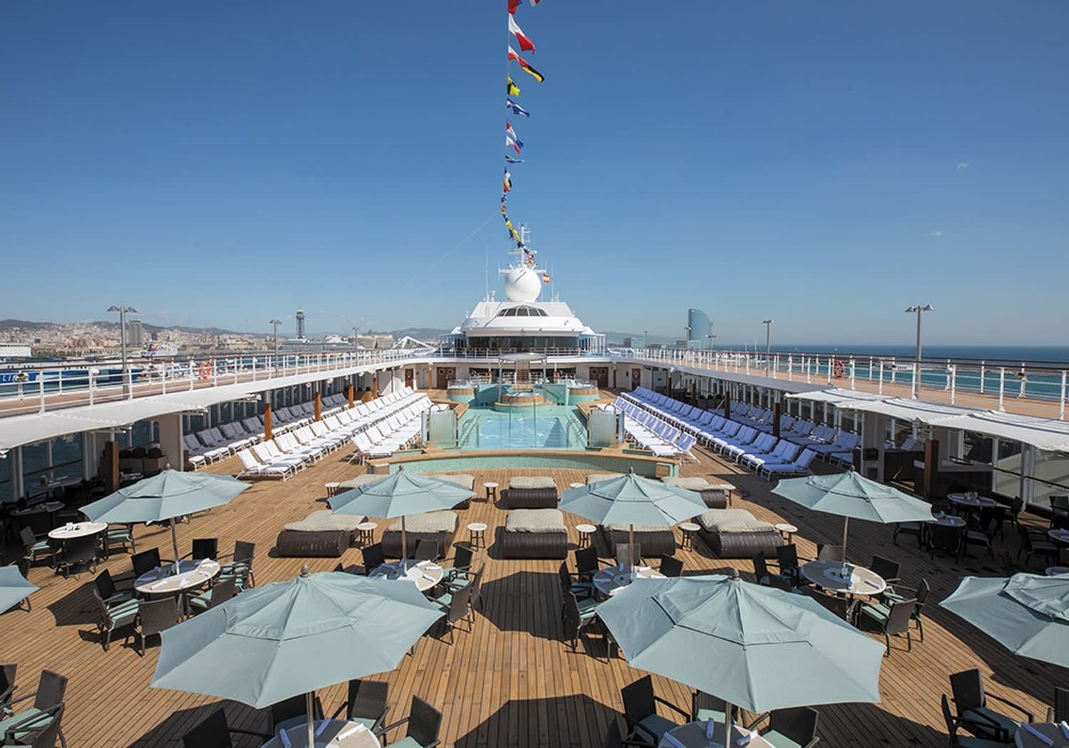 Pool Deck & Pool Grill on Seven Seas Mariner