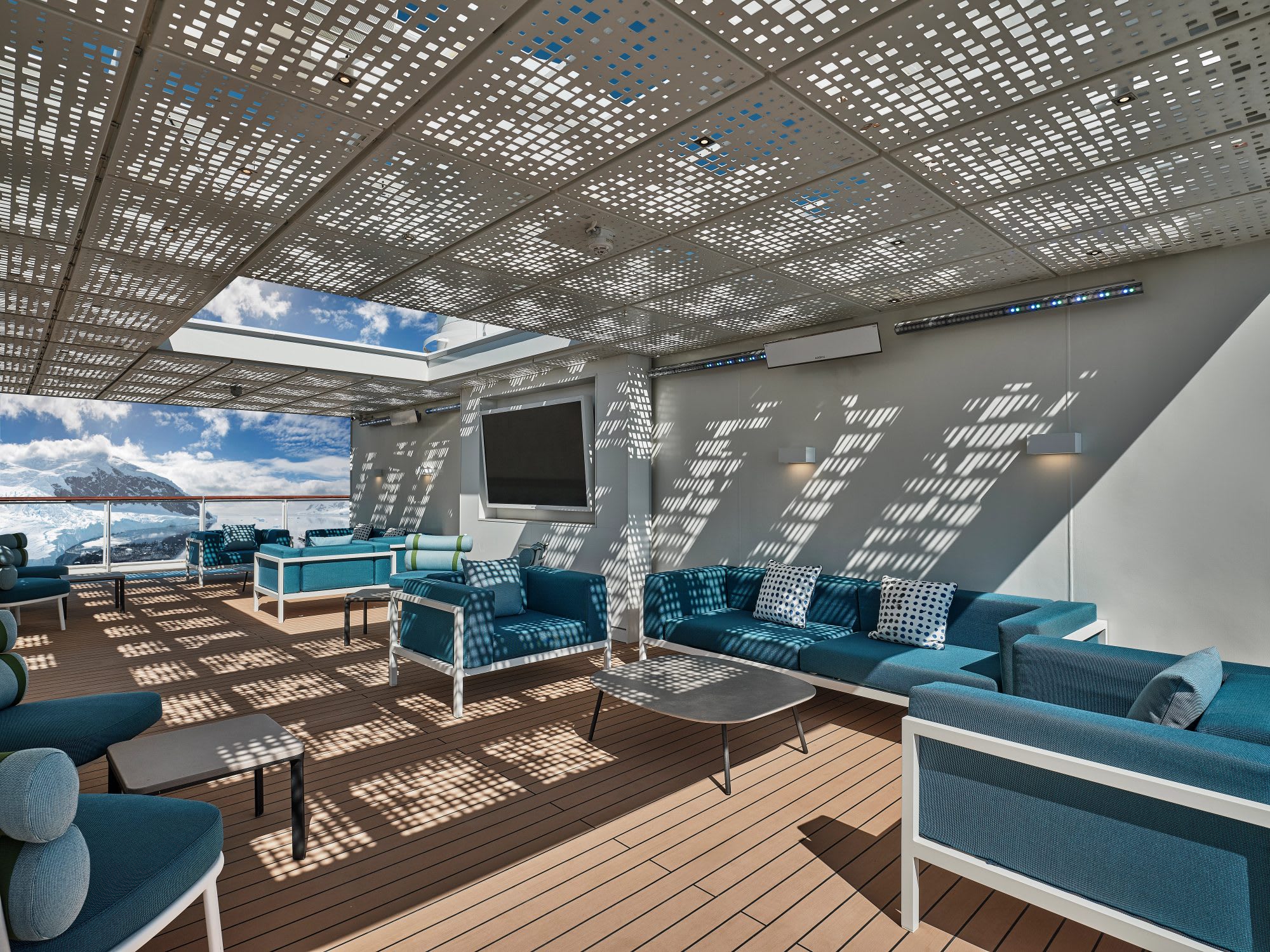 Silver Endeavour Sun Deck Sun Deck on Silver Endeavour