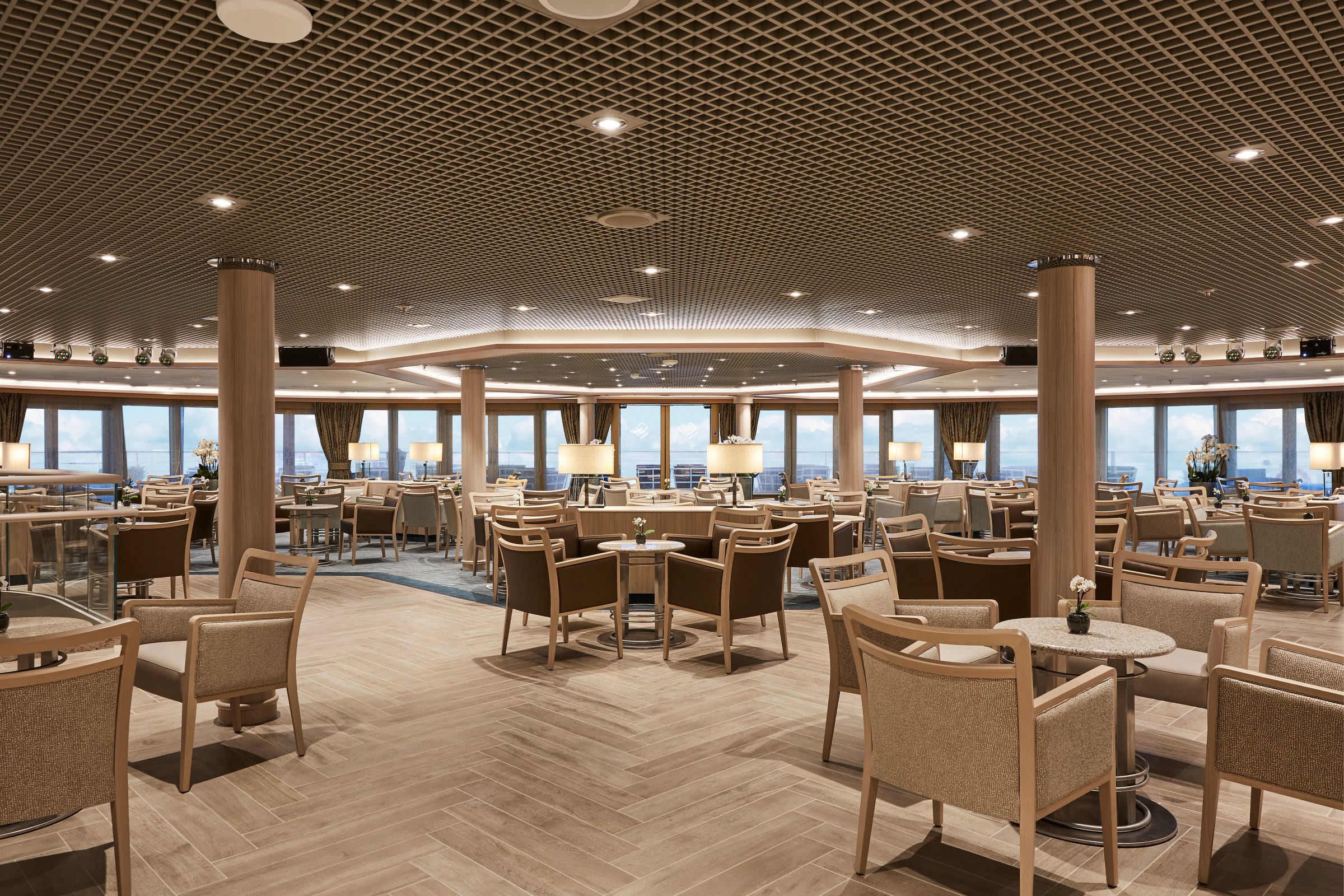 Panorama Lounge on Silver Muse