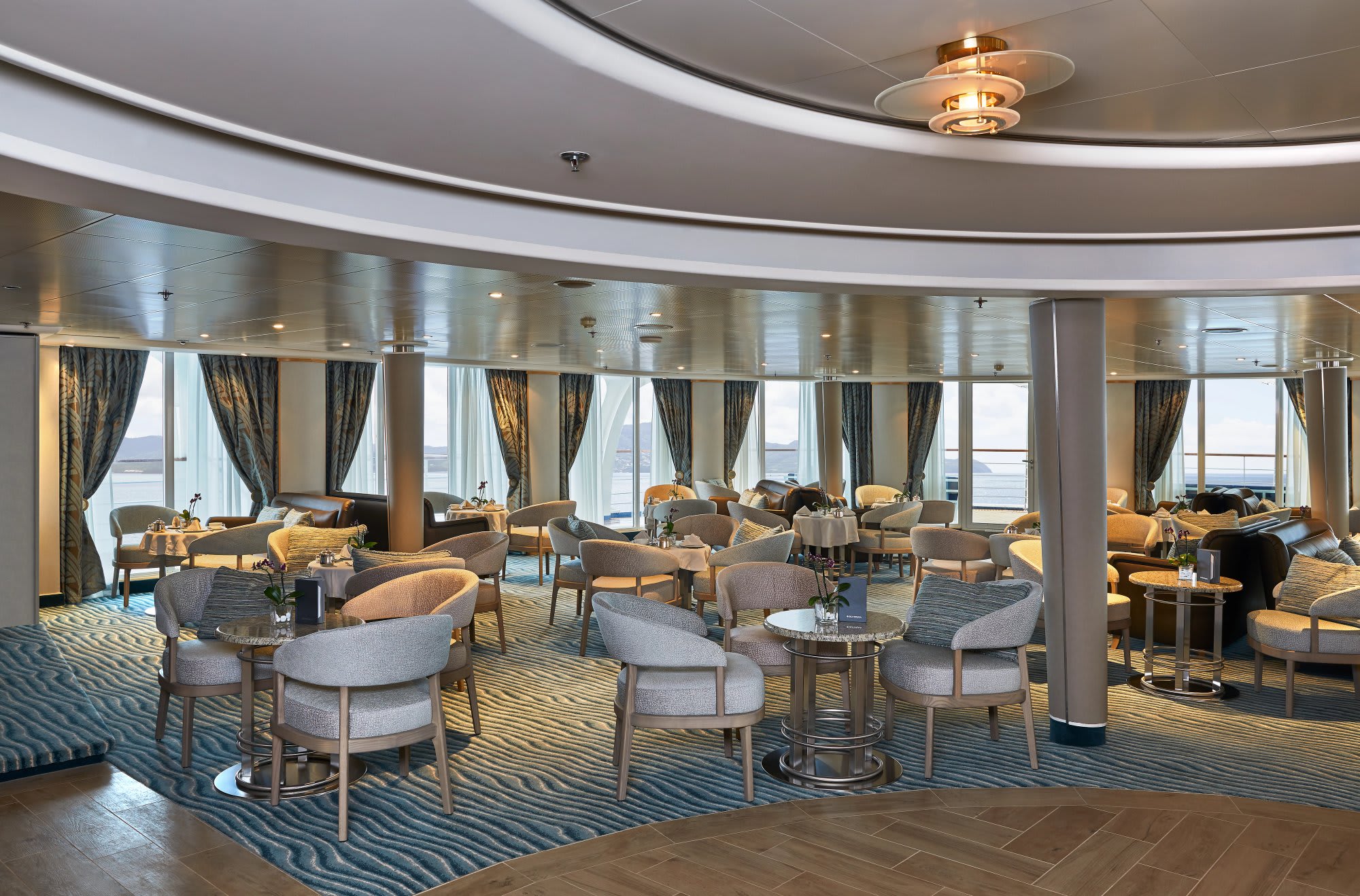 Panorama Lounge on Silver Shadow