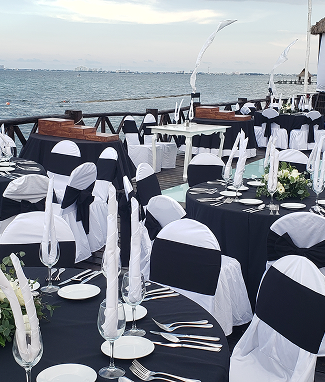 Boda en un salon de un hotel