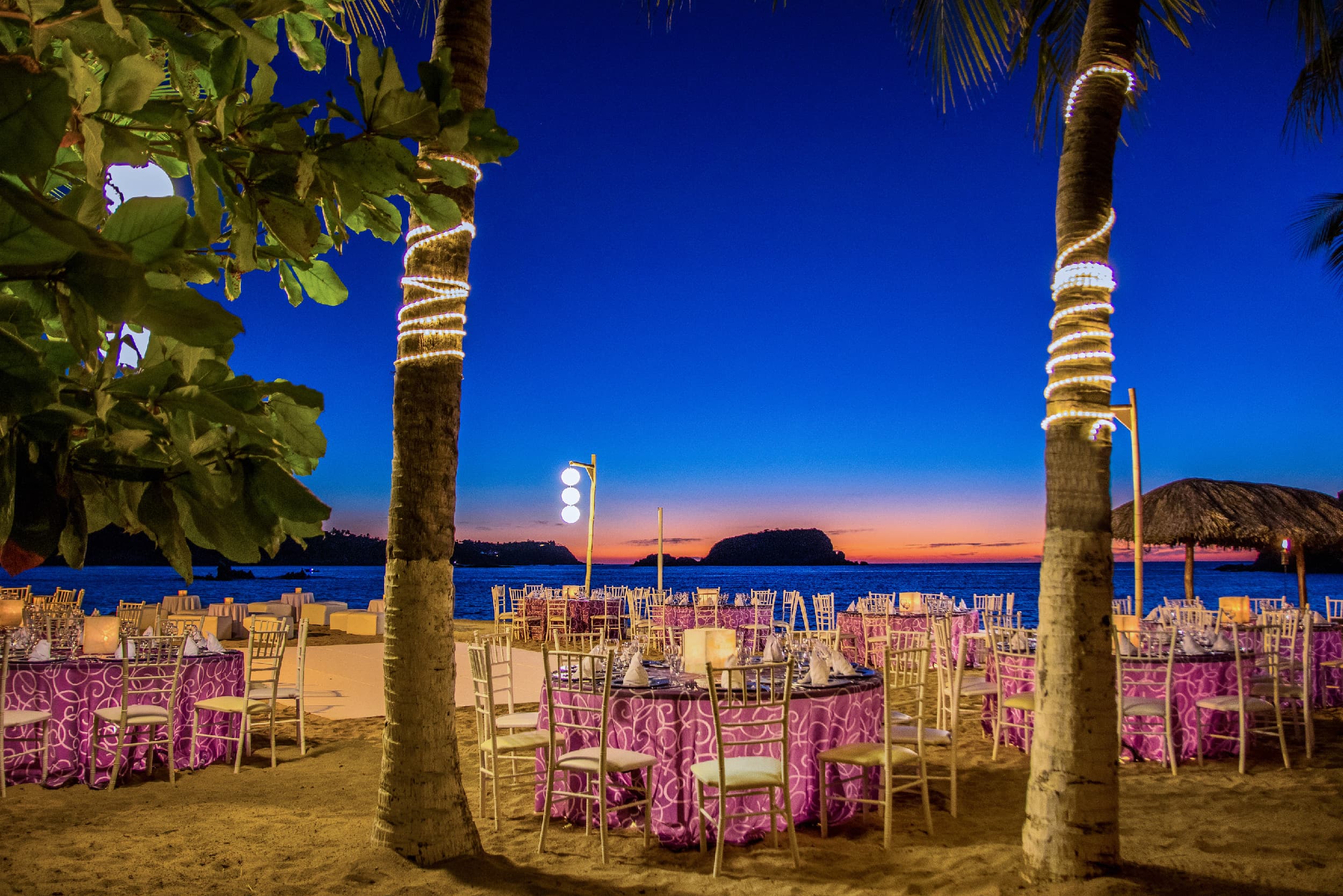 Playa y palapa