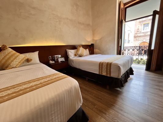 Casona Doble con Balcón