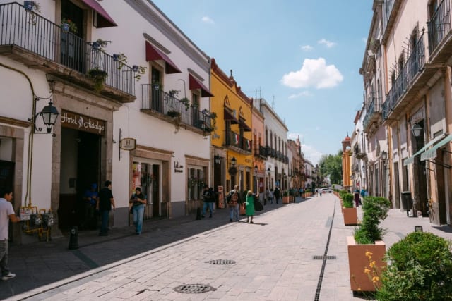 Fachada colonial de Hotel Hidalgo