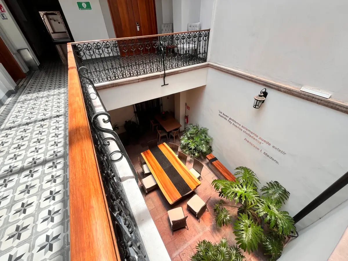 Fachada de Hotel Madero Querétaro