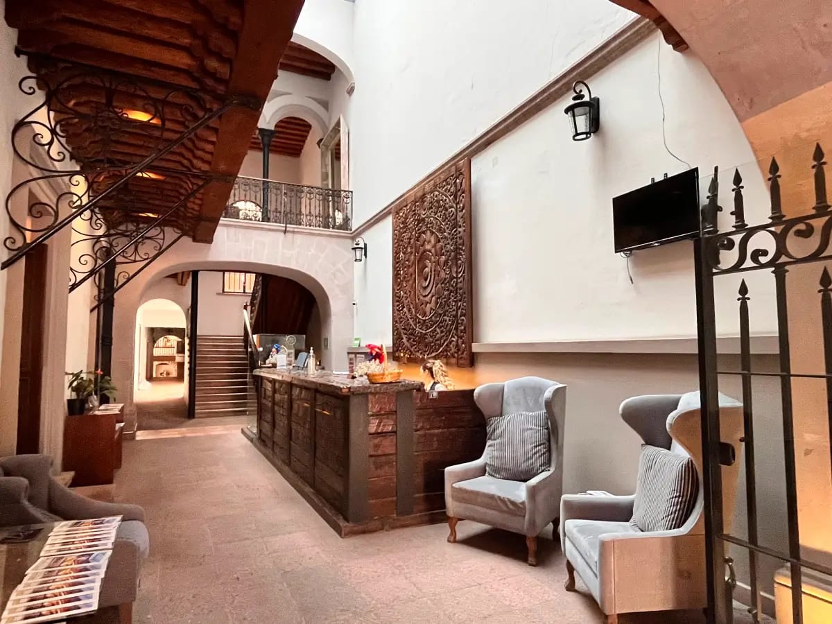 Fachada de Hotel Madero Querétaro