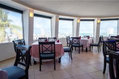 Themed restaurant with traditional Mexican cuisine