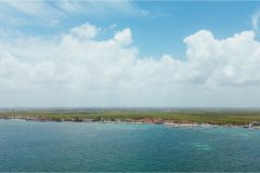 Private beach of All Ritmo Cancún with white sand