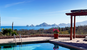 Sunrock Hotel & Suites