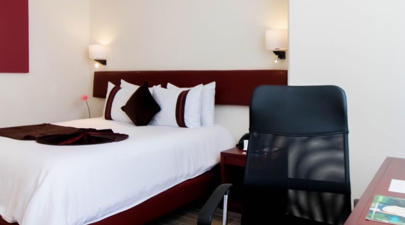 Preferencial con una cama