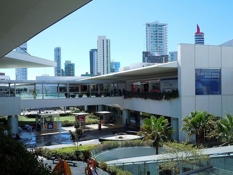 Plaza Andares