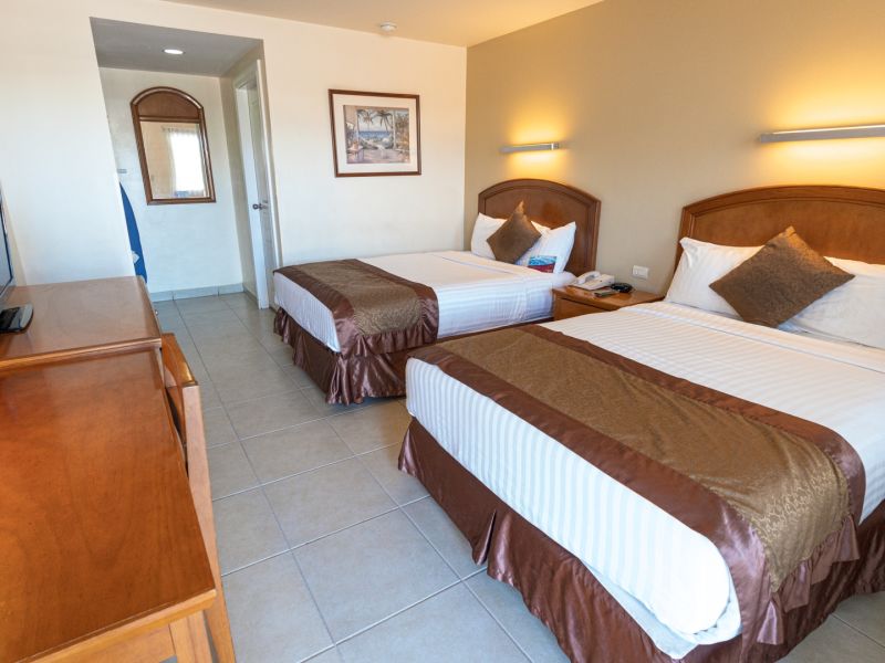 Why book directly with Hotel Las Misiones?