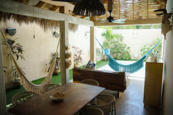 Tercera vista del comedor de la Villa Noyollo.