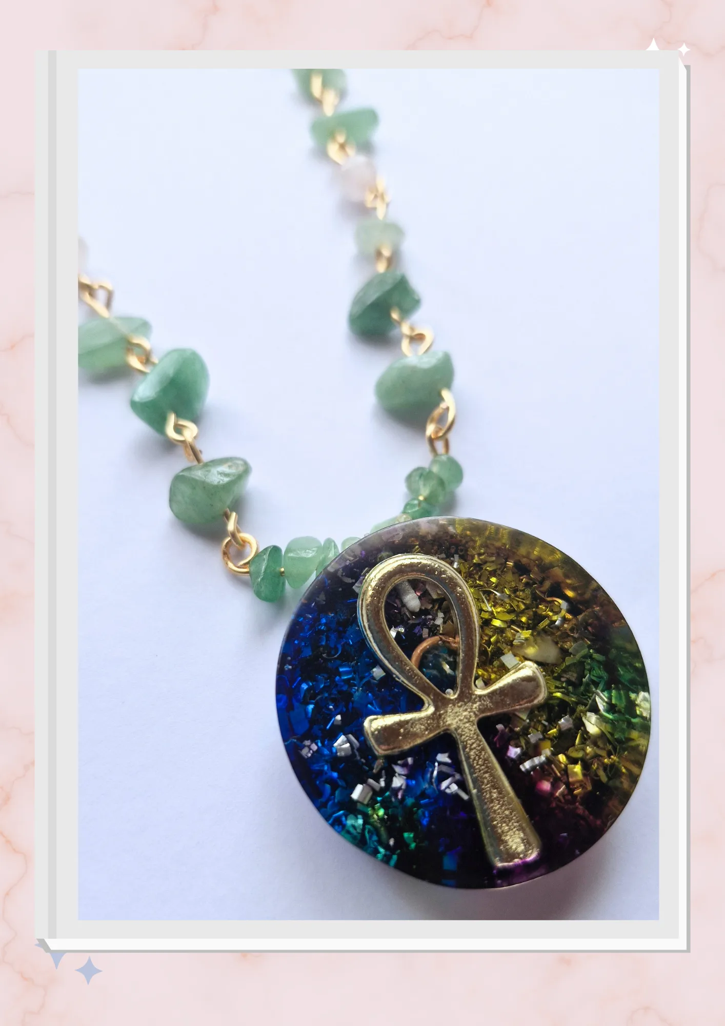 Collar Cruz de Ankh, Jade y Cuarzo Rosa