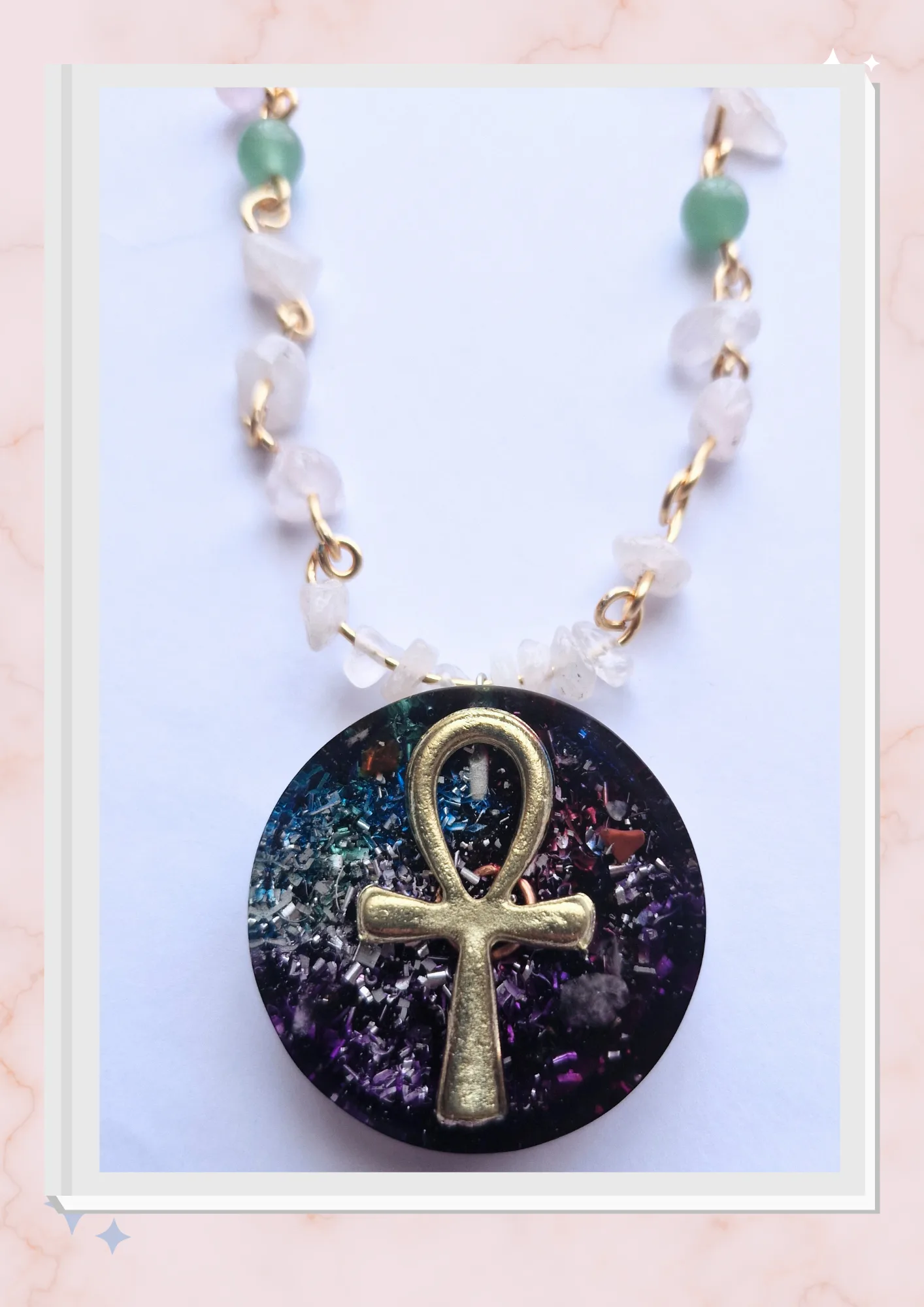 Collar Cruz de Ankh, Cuarzo Rosa y Jade
