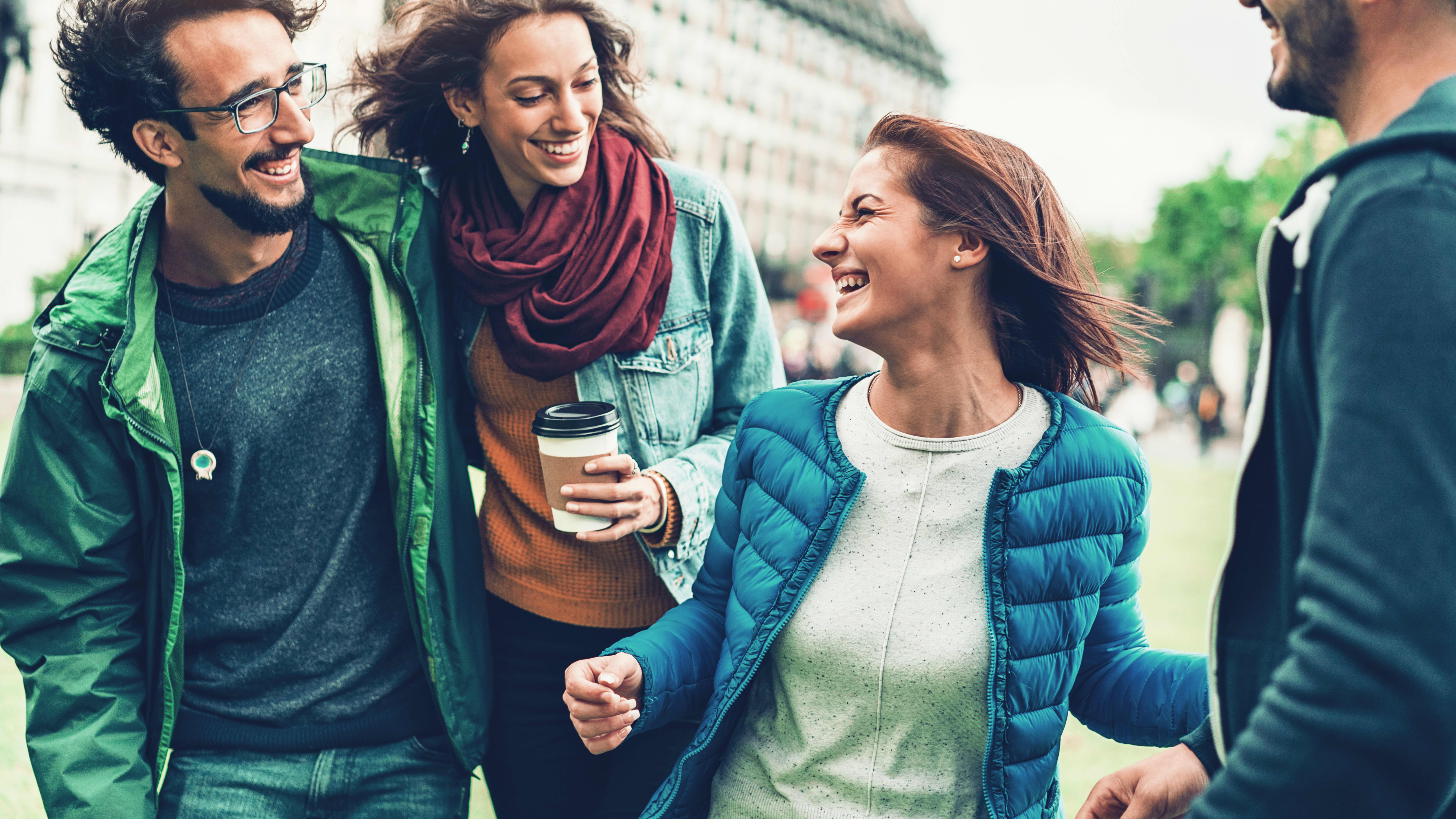 freudige gruppe von Studenten