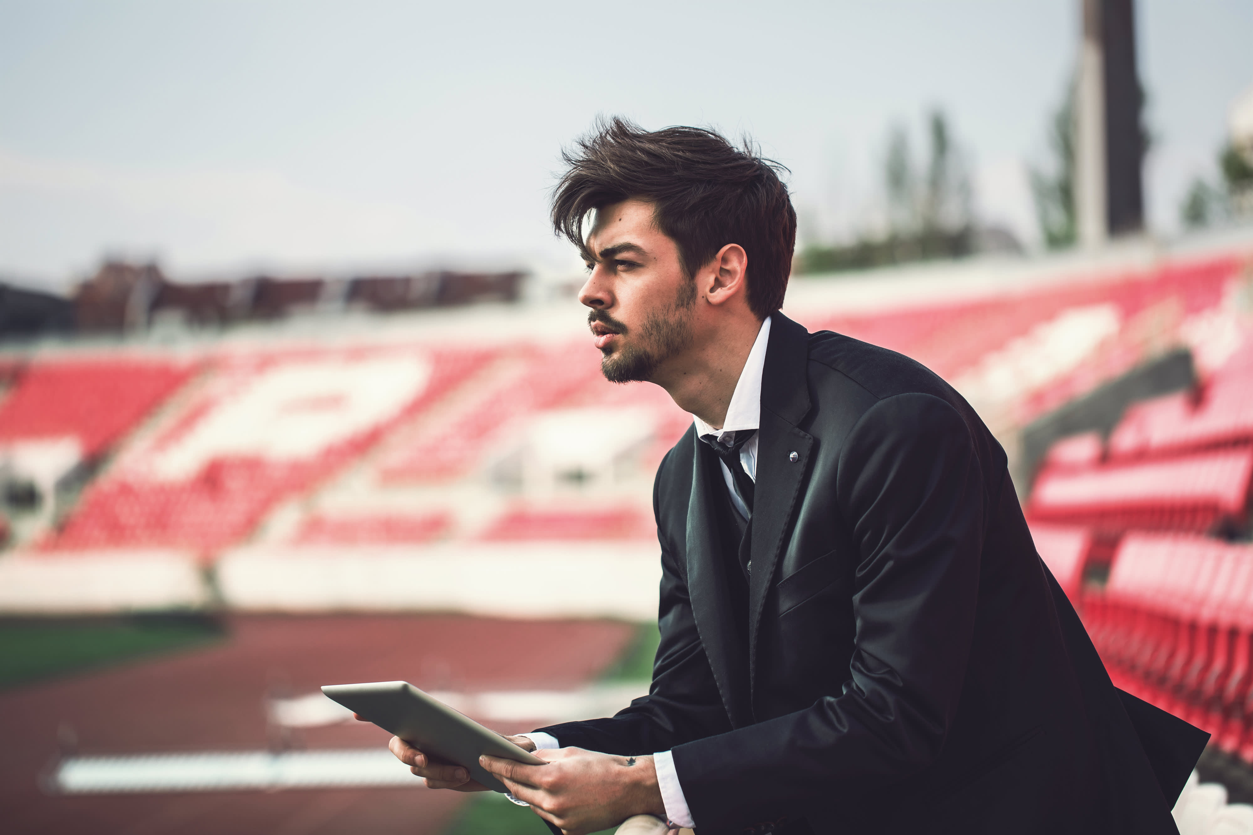 Trainer auf der Tribüne