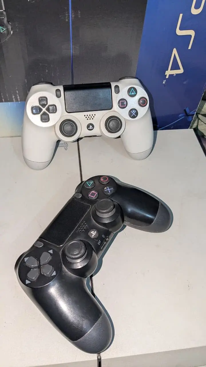 Playstation 4 Fat 500GB With 2 Controllers for sale