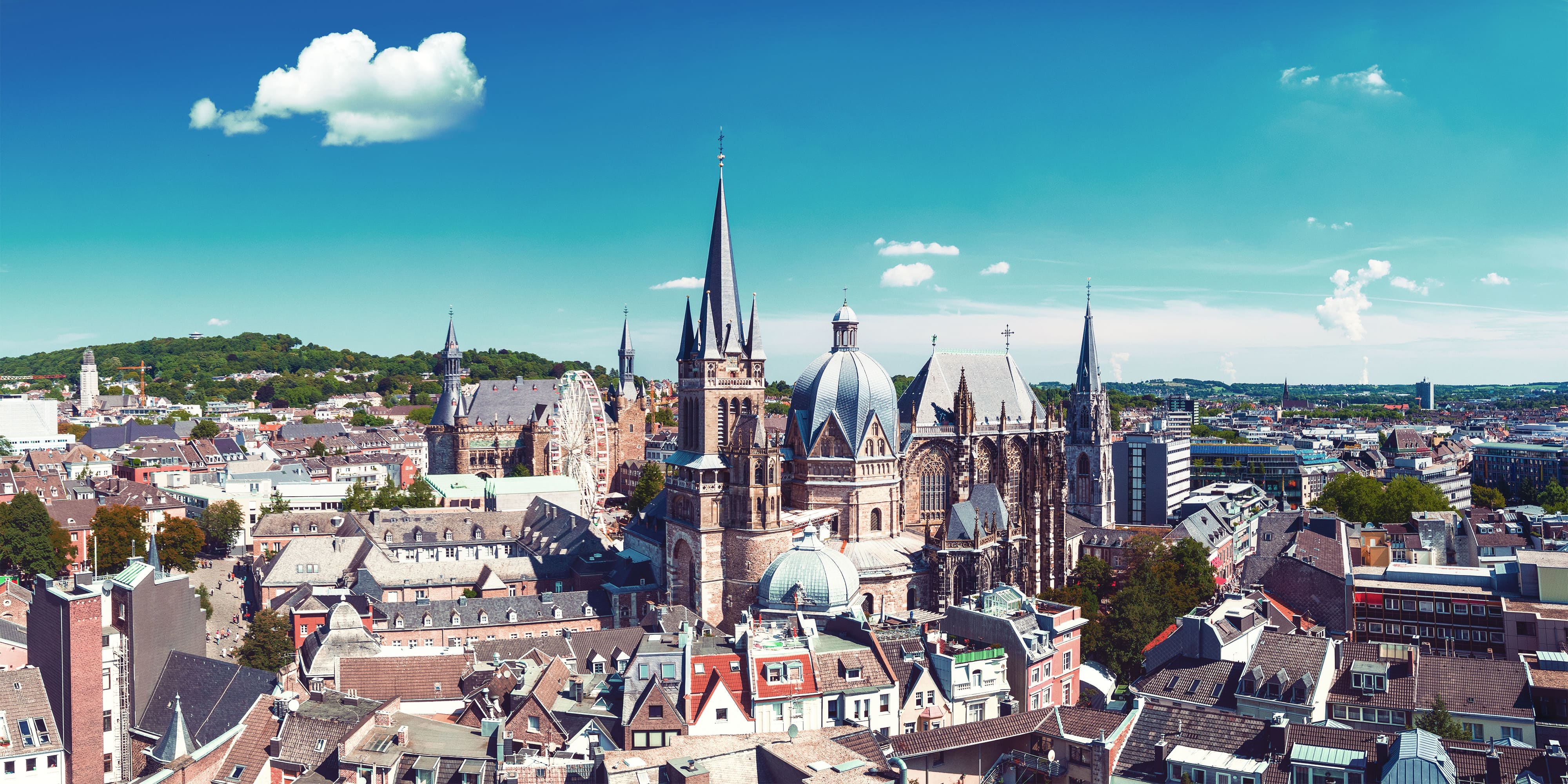 Titelbild auf Studiengangseite "duales Studium Aachen": Stadtblick