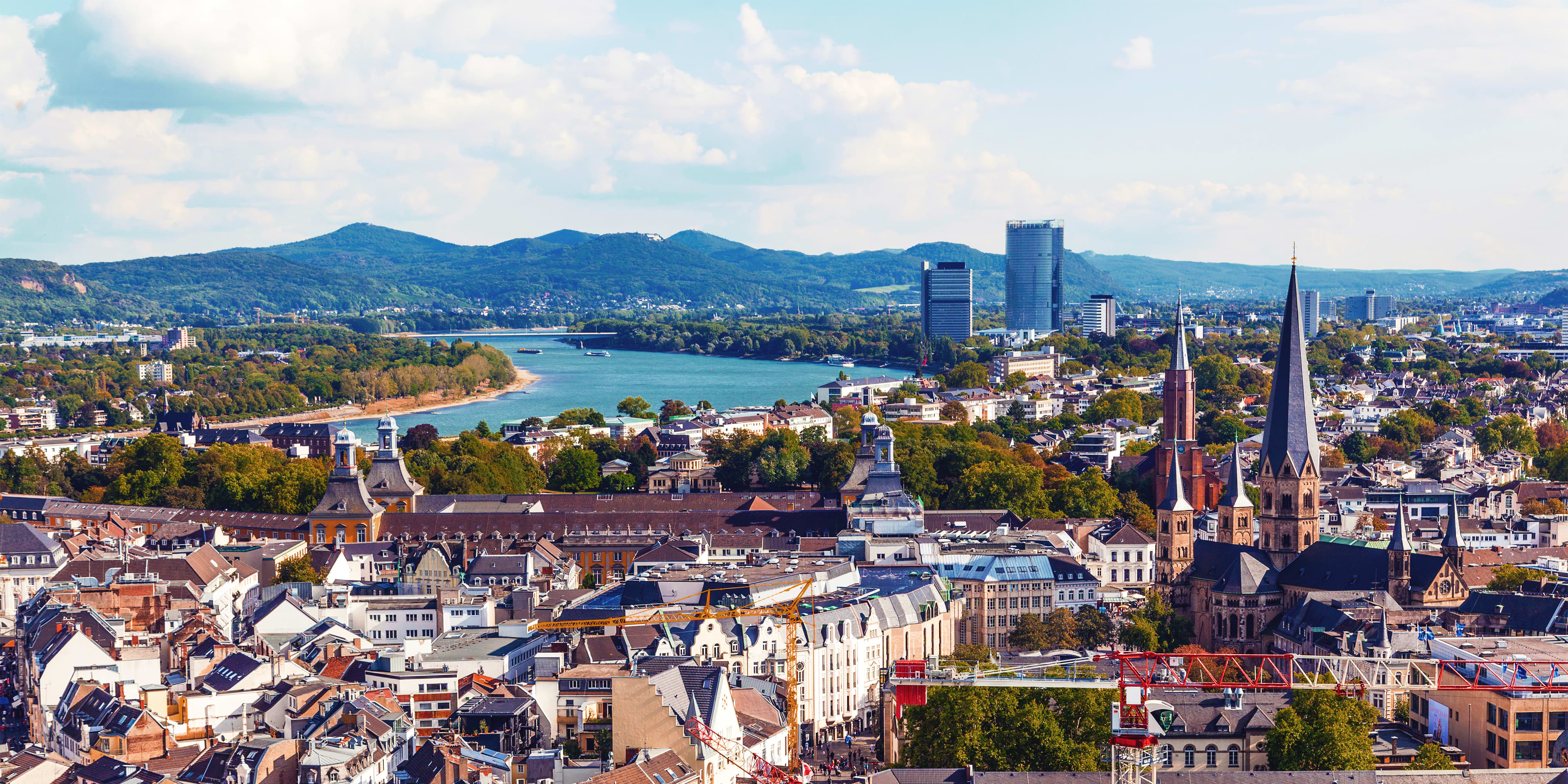 Titelbild auf Studienortseite "duales Studium Bonn": Stadtblick
