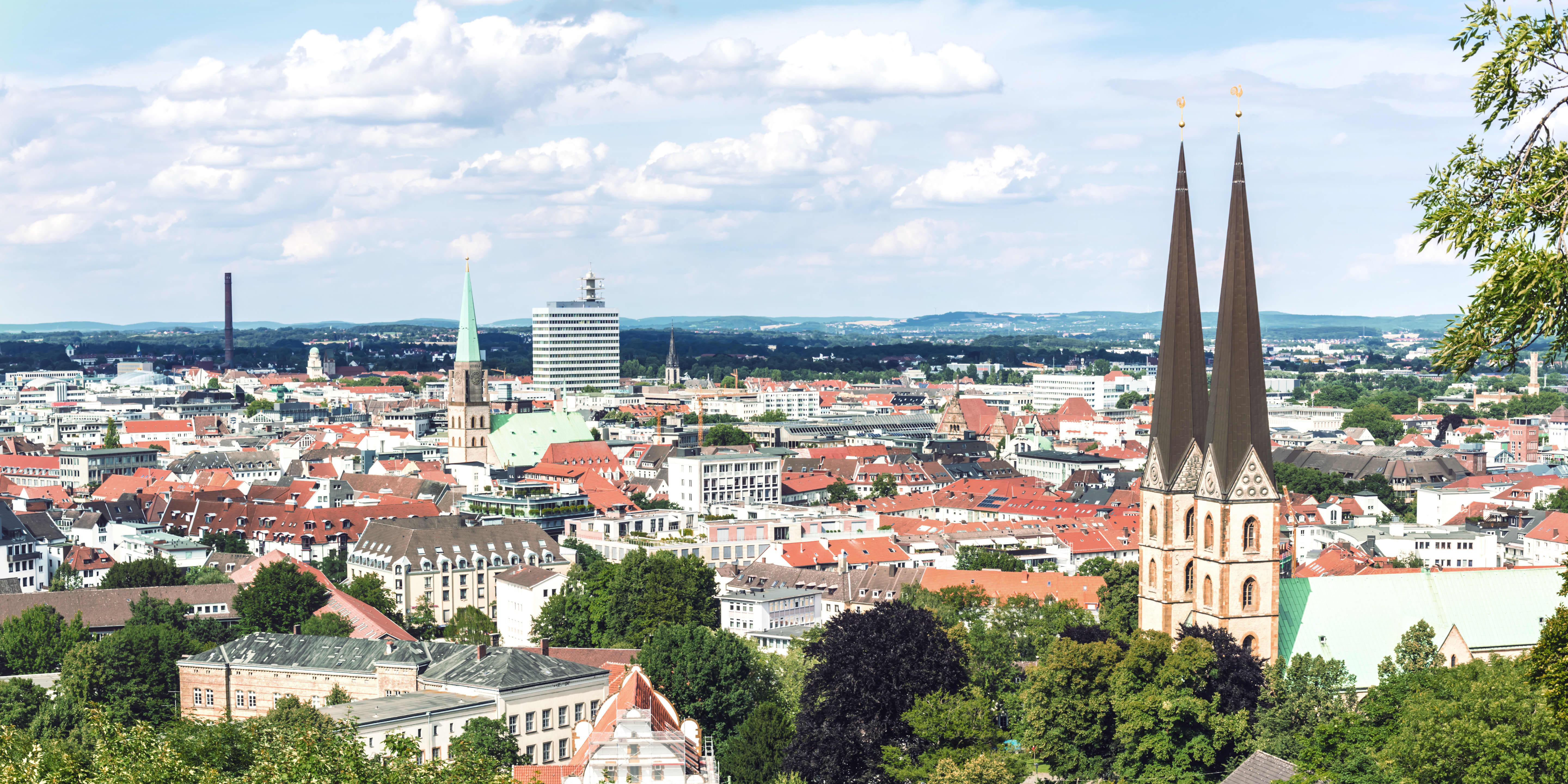 Titelbild auf Studiengangseite "duales Studium Bielefeld": Stadtblick