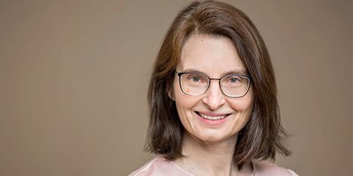 Portraitfoto Prof. Dr. Cornelia Heinisch