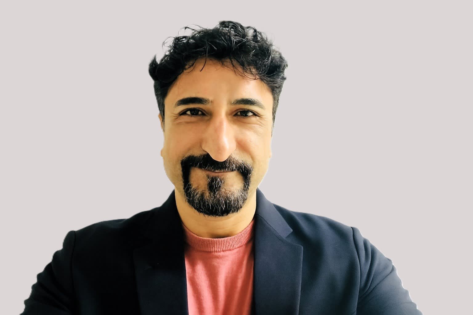 Prof. Dr. Ayhan Özgül