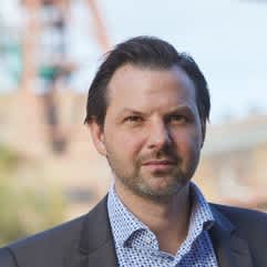 Prof. Dr. Robin Pflüger