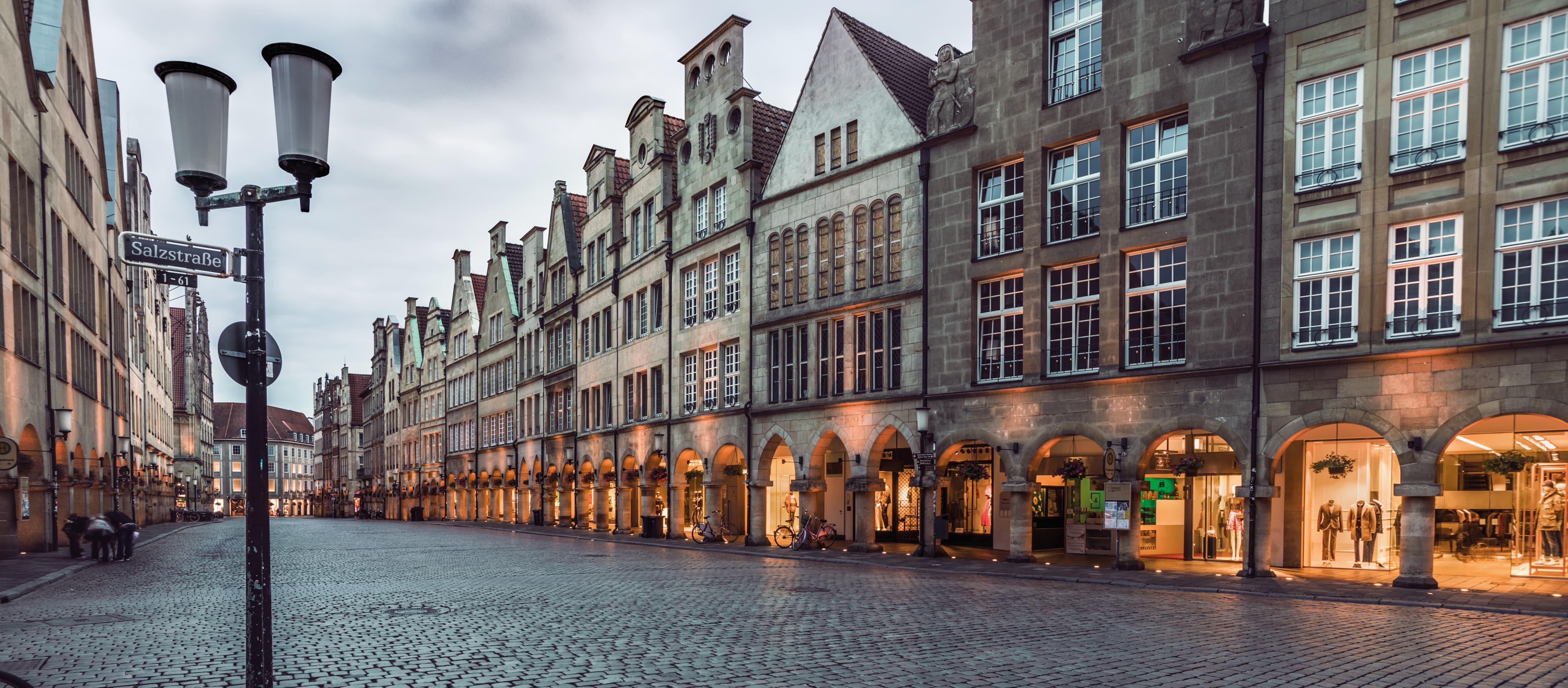 Titelbild für Infoseite "duales Studium soziale Arbeit Münster": historsiche Häuser