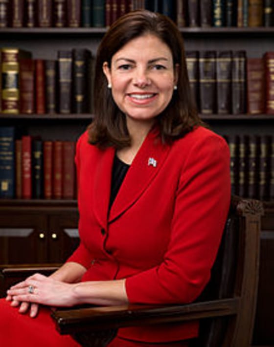 kelly-ayotte