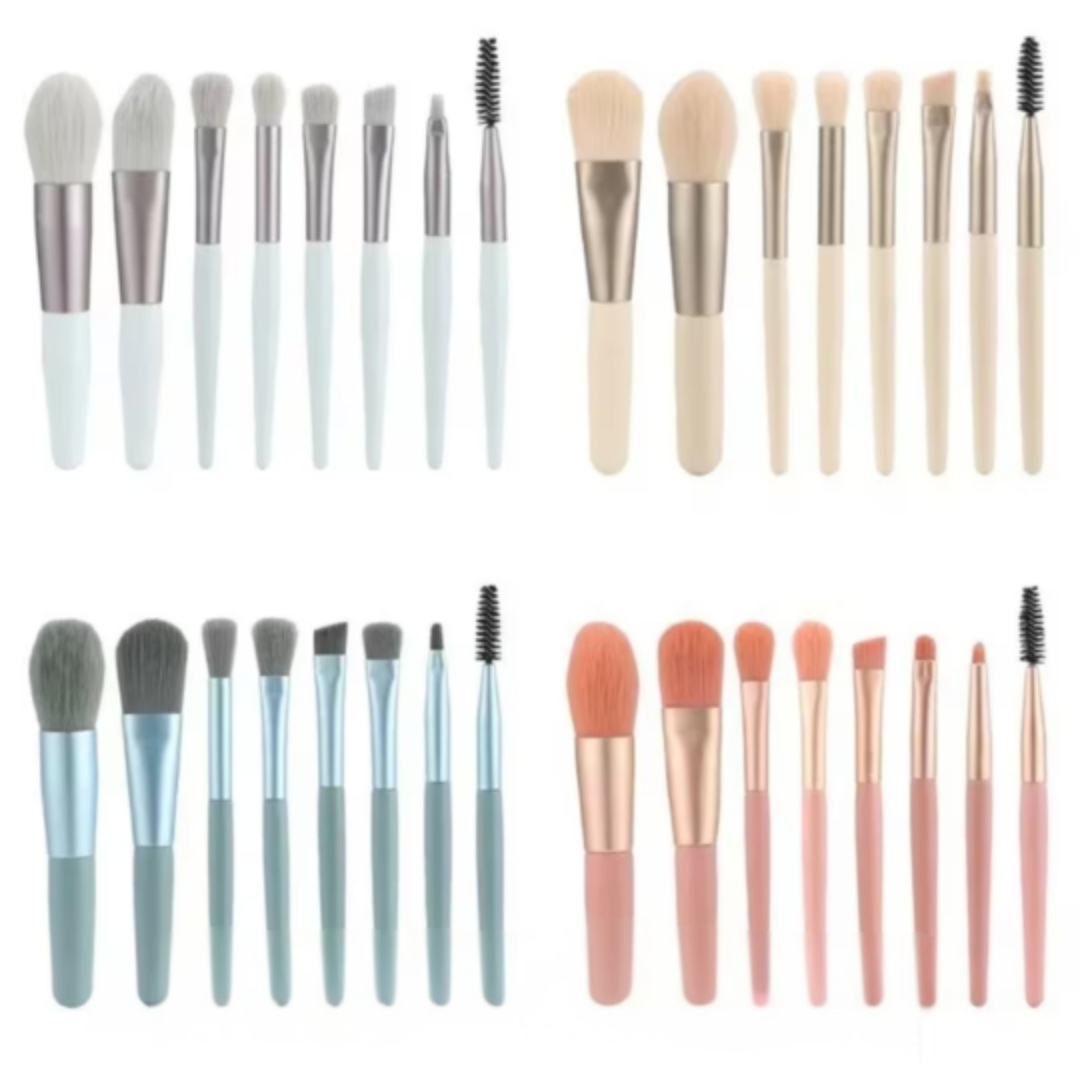 Set de 8 Brochas de Maquillaje con Bolsa