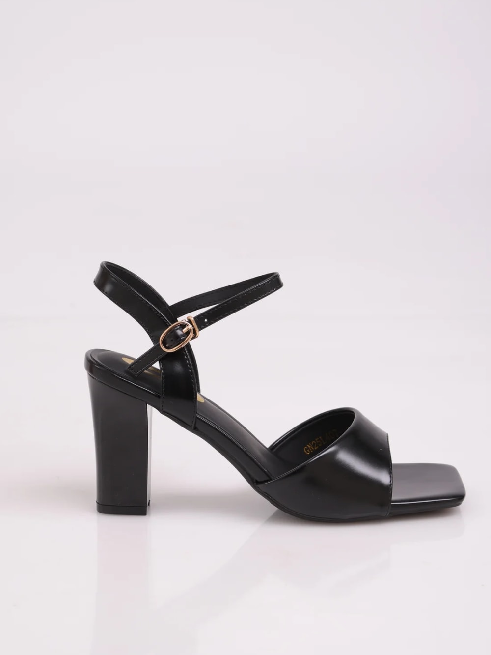 Azion in Black