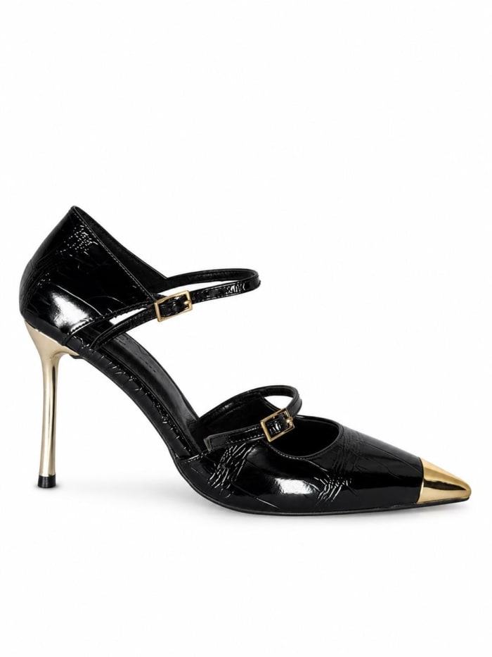 Zelle in Black