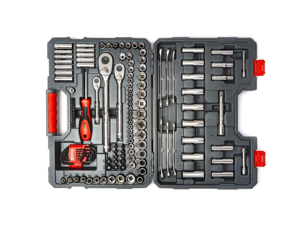 Crescent 142 Piece Mechanics Tool Set - 1/4, 3/8 & 1/2 Drive SAE/Metric Sockets