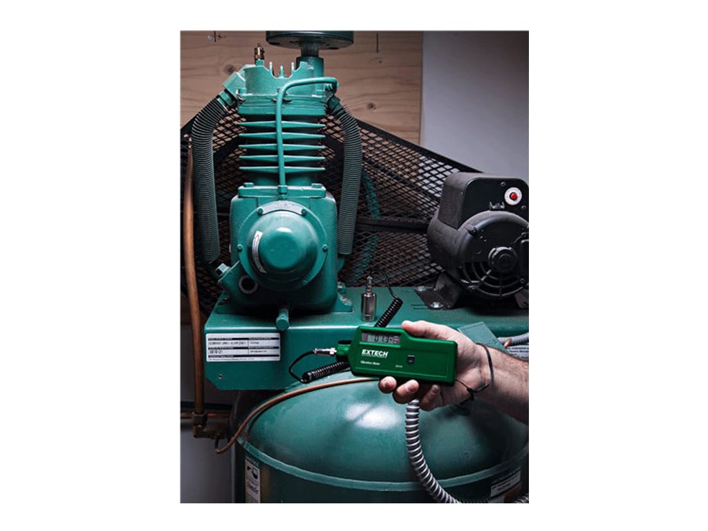 Extech VB450NIST Vibration Meter Accerlation Range 199.9, Peak/Hold