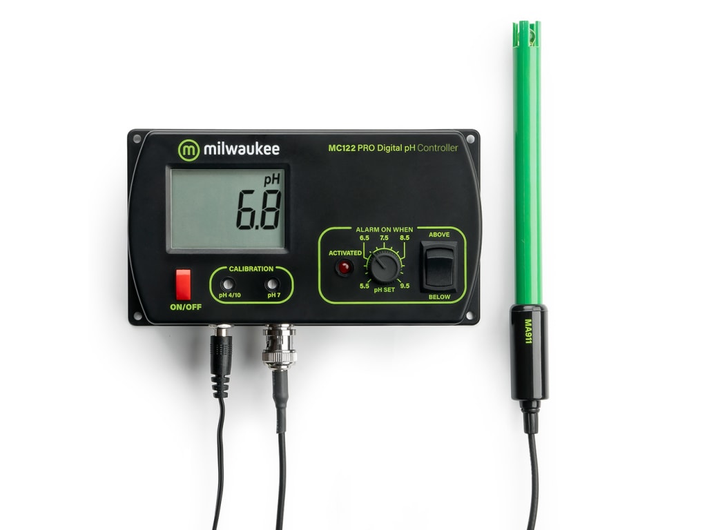 Milwaukee MC122 PRO pH Controller TEquipment