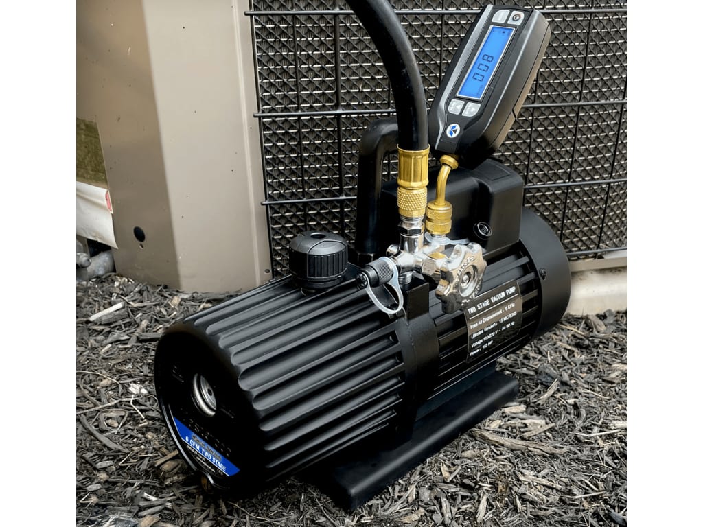 Mastercool 900632V110BL Black Series Dual Stage Vacuum Pump (3 CFM