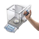 Accuris Analytical Balance Series with Pipette HR EM