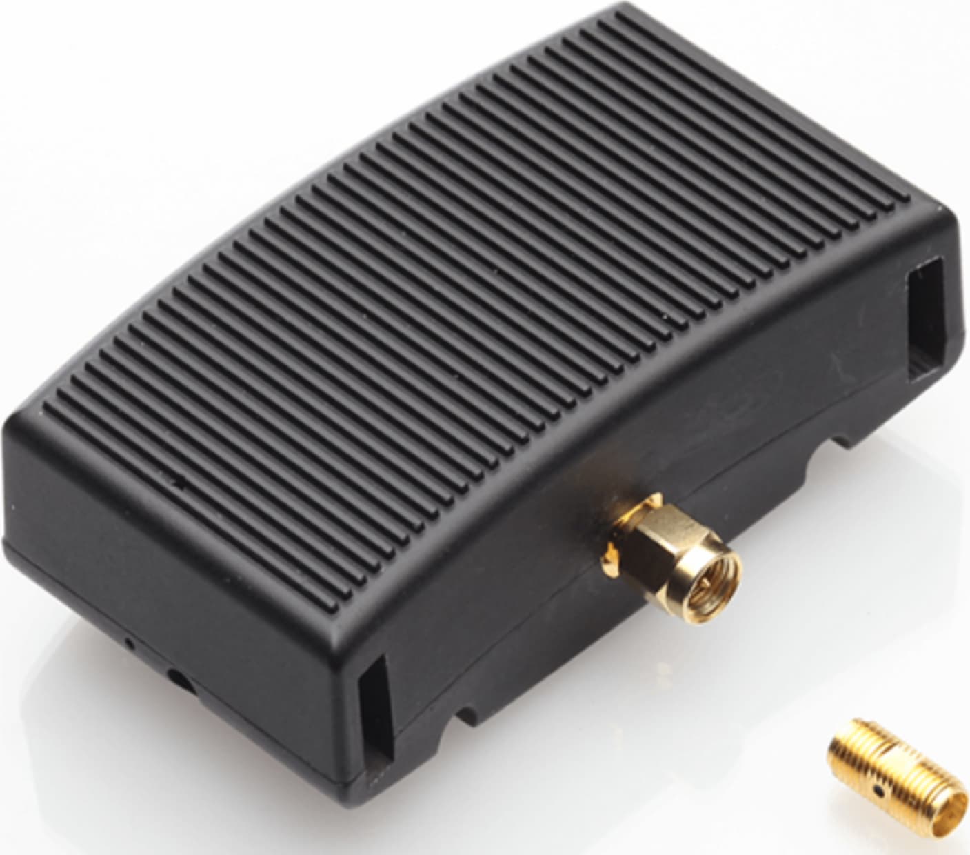 Aaronia UBBv1060 Bypass Amplifier (100MHz - 6GHz / 23dB Gain)