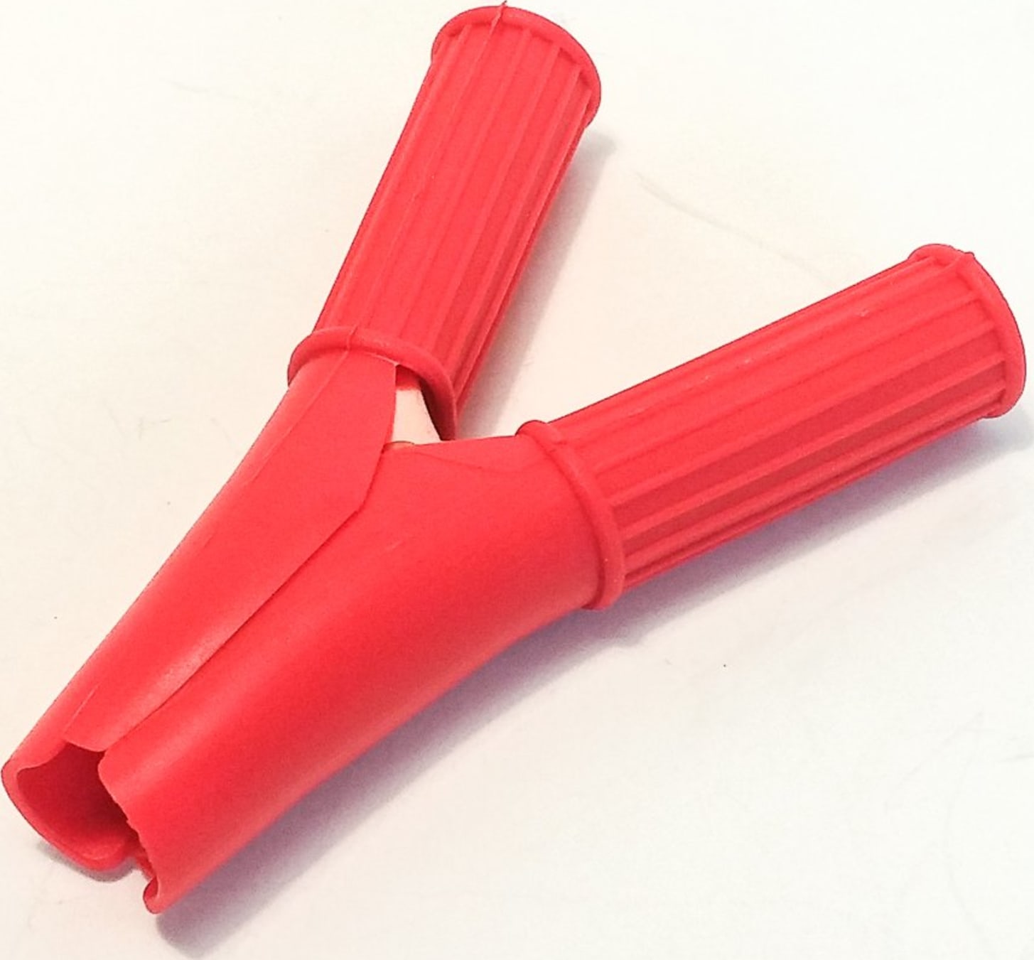 Mueller Electric BU-46A-2L Red Miniature Plier-Type Steel Clip - 50 Amp Fully Covered