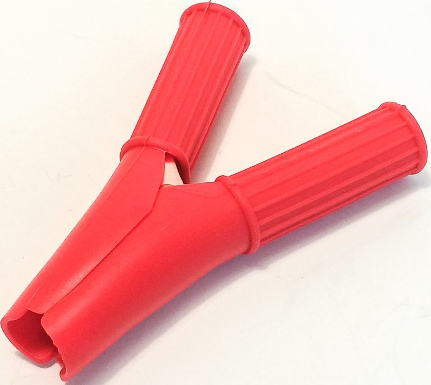 Mueller Electric BU-46C-2L Red Miniature Plier-Type Copper Clip